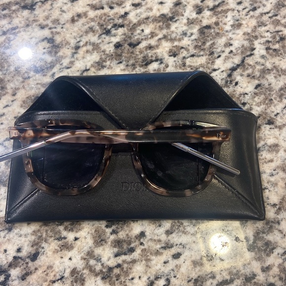 Dior Sunglasses - Picture 3 of 9